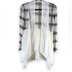 Ariana By Howard’s One Size Sheer Kimono Cardigan White Black Windowpane Plaid